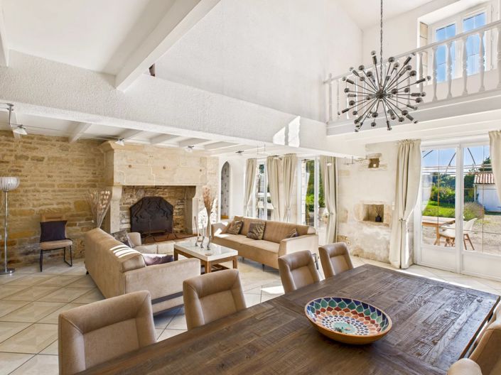 Image No.3-6 Bed House for sale