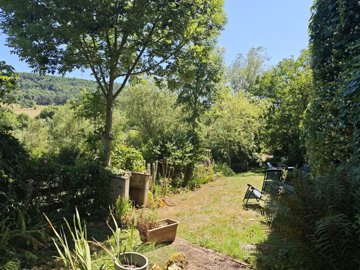 19afd27090c5a2abe0bd68a8d615702eb597f88faa192