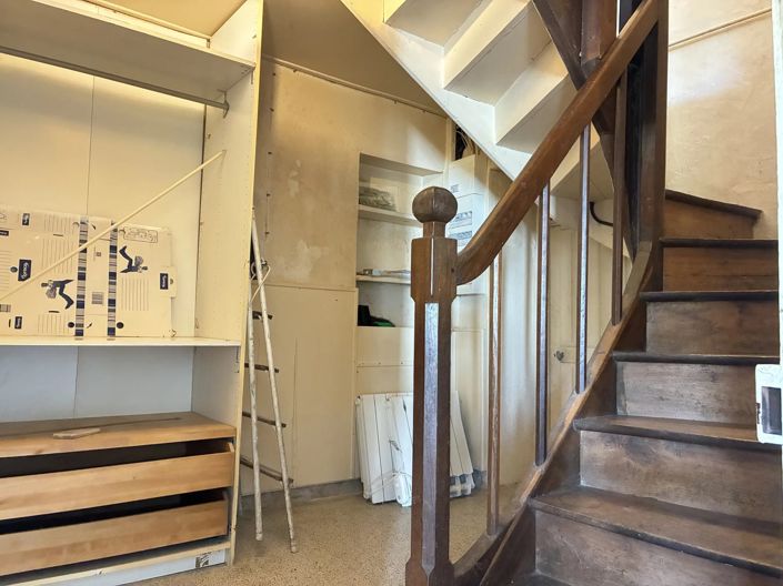 Image No.9-2 Bed House for sale