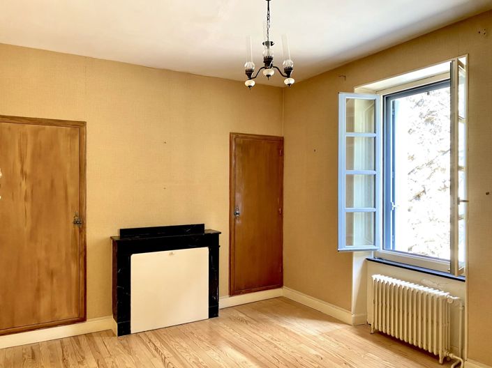 Image No.9-6 Bed House for sale