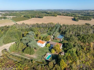 18ee063fe3ae84f1b21a115328e9ab5fec68c6c54f267