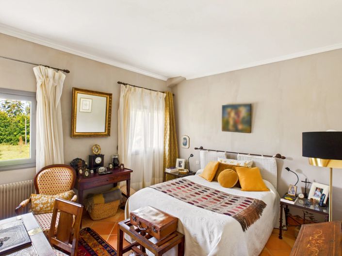 Image No.9-Maison de 8 chambres à vendre à Chasseneuil-sur-Bonnieure