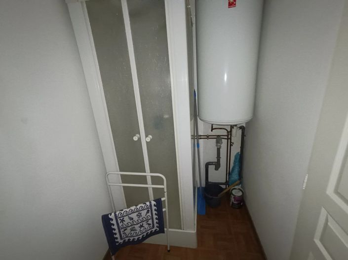 Image No.11-2 Bed Property for sale