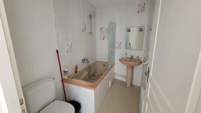 Image No.7-2 Bed Property for sale