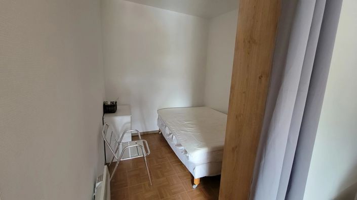 Image No.9-2 Bed Property for sale