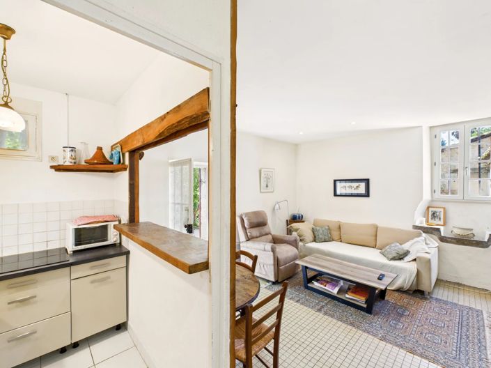 Image No.13-7 Bed House for sale