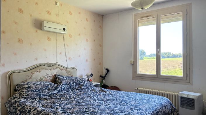 Image No.9-6 Bed House for sale