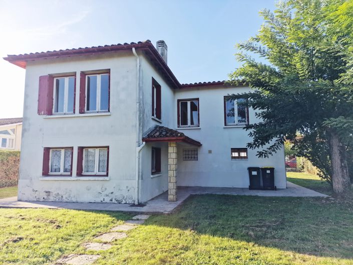 Image No.2-4 Bed House for sale