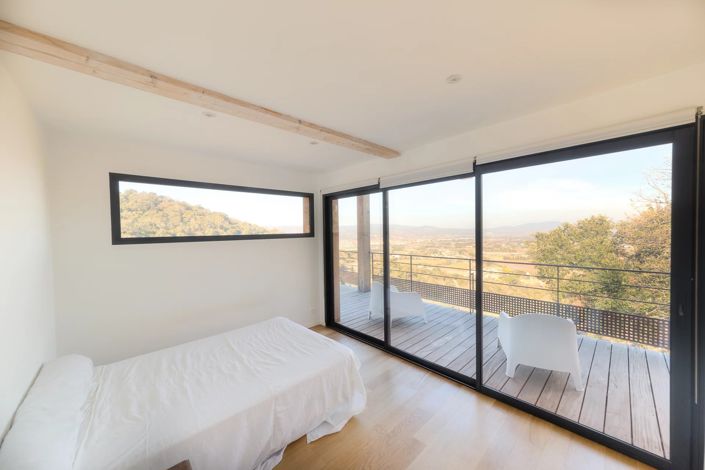 Image No.5-5 Bed House for sale