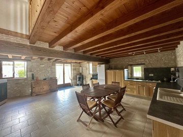 2f28968d7ca01760499eeb677309f57a5e64a3db7a403