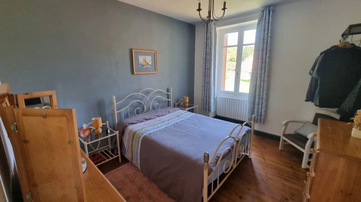 Image No.9-4 Bed House for sale