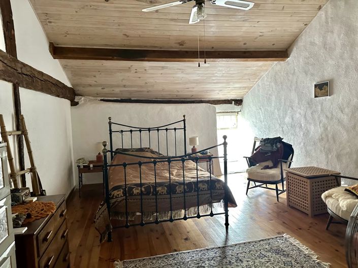 Image No.12-3 Bed House for sale