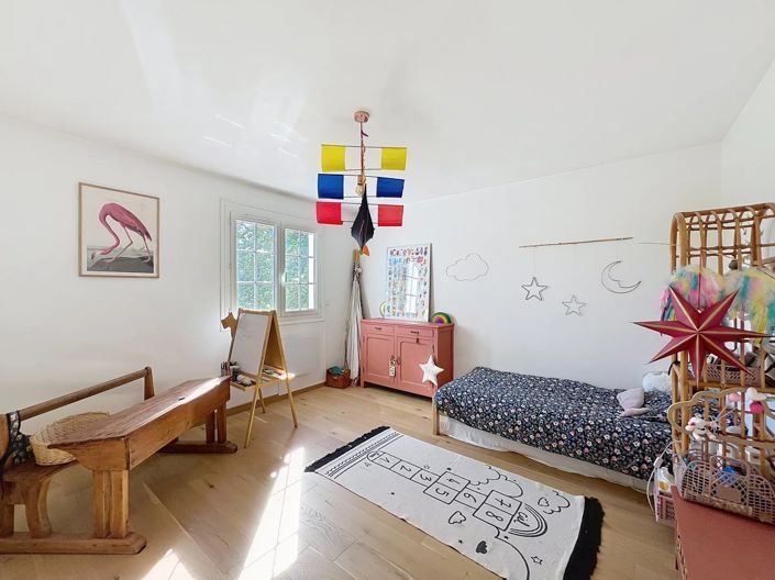 Image No.7-4 Bed House for sale