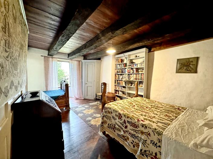 Image No.8-3 Bed House for sale