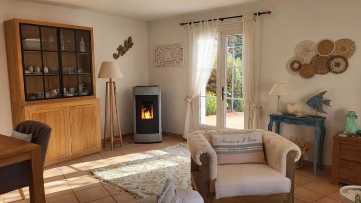 Image No.12-5 Bed House for sale