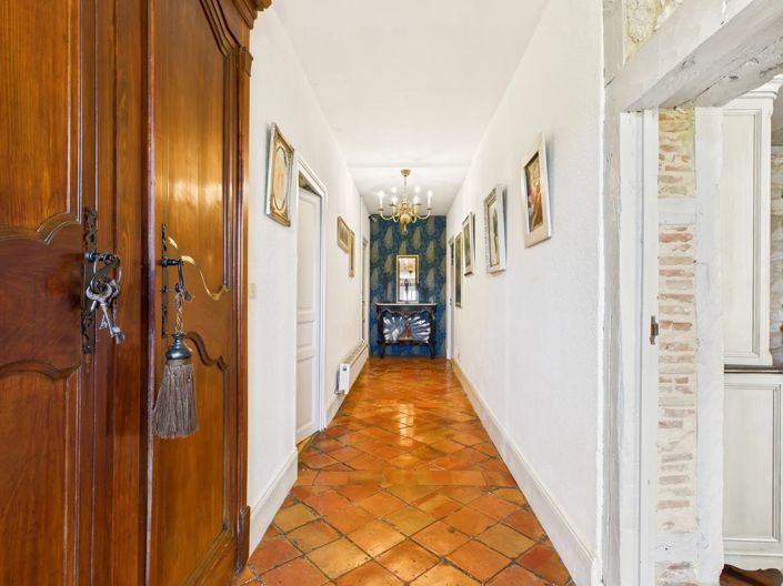 Image No.4-4 Bed Farmhouse for sale