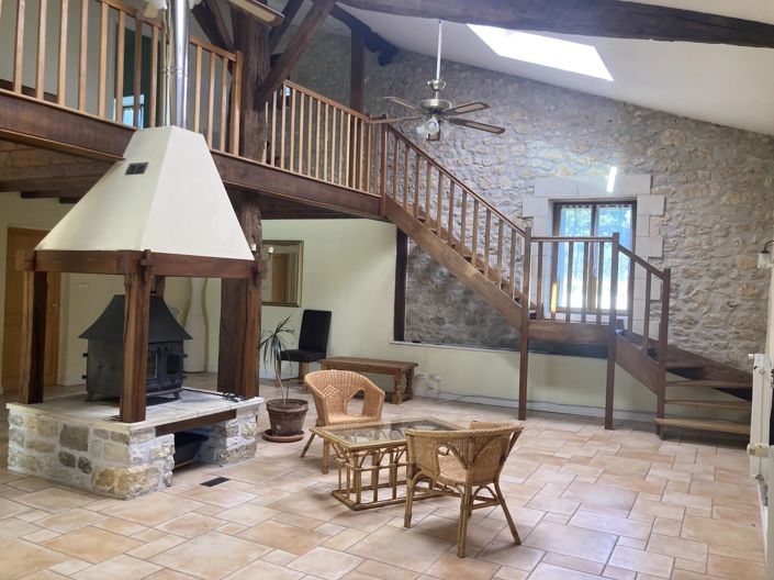 Image No.3-3 Bed House for sale