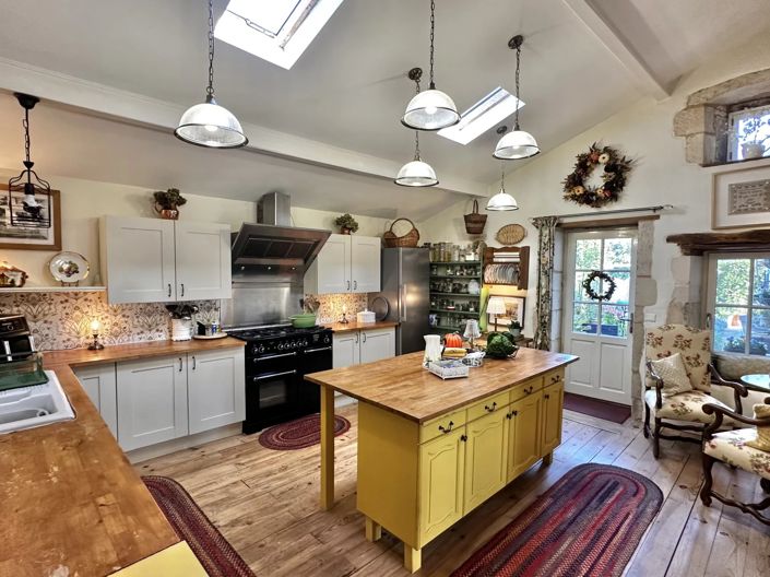 Image No.3-Maison de 4 chambres à vendre à La Forêt-de-Tessé