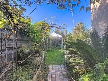 ae09bea98162665f47d5ed7b75624e09cb3457a35d192