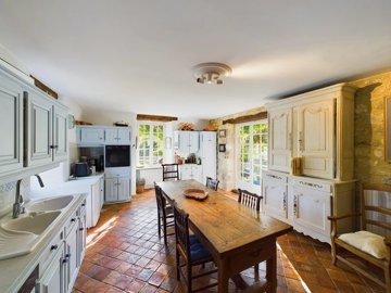 eb18664b7a97165067640c6cc189d951302c3bf93e192