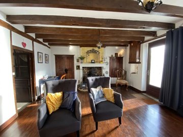 d0d76d2038ccbcb524f04f46ba085e3ae9d62dcab9192