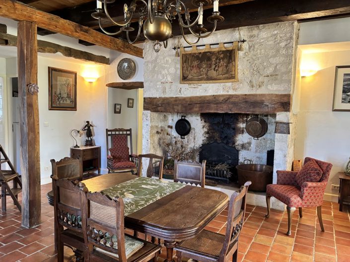 Image No.6-4 Bed Farmhouse for sale