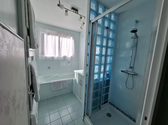 Image No.7-3 Bed Village House for sale