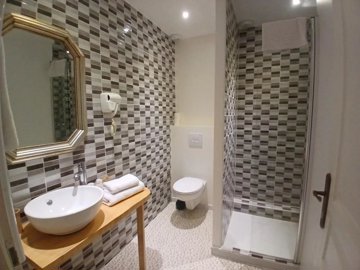 8eb4d971b8f3a59e2a390b06414789f3a8d1a42c7b192