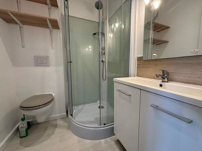 Image No.9-3 Bed House for sale