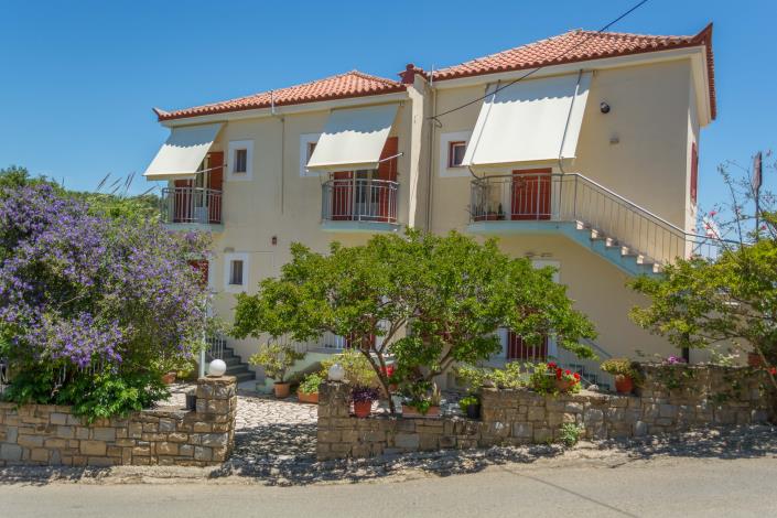 Image No.9-Condo de 9 chambres à vendre à Foinikountas