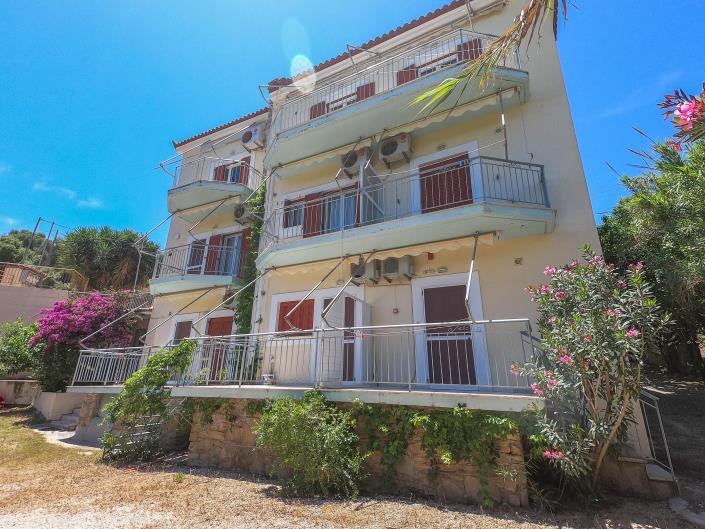 Image No.30-Condo de 9 chambres à vendre à Foinikountas