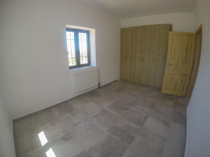 Image No.18-2 Bed House for sale