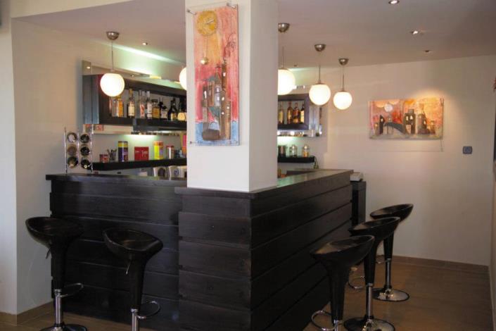 Image No.2-37 Bed Hotel for sale