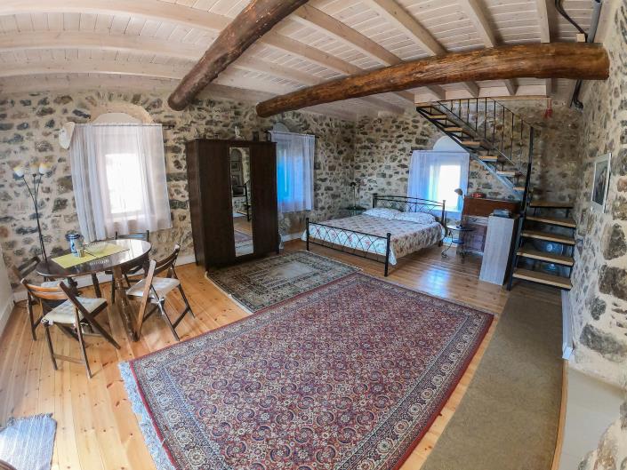 Image No.8-3 Bed House for sale