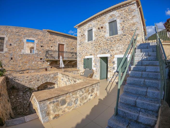 Image No.15-3 Bed House for sale