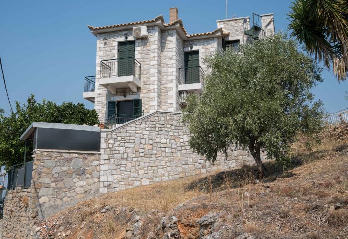 Image No.12-Villa for sale