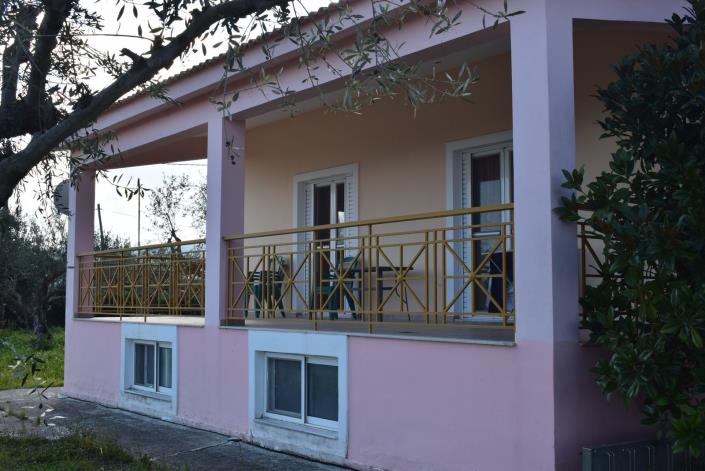 Image No.2-Bungalow de 3 chambres à vendre à Petalidi