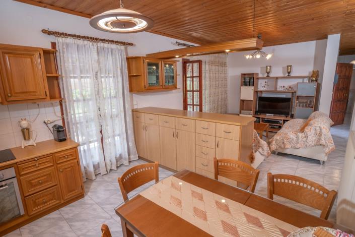 Image No.5-Maison / Villa de 3 chambres à vendre à Kalamata