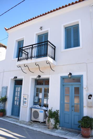 Image No.2-Maison de ville de 4 chambres à vendre à Koroni