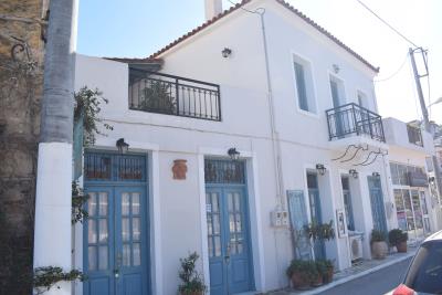 1 - Koroni, Townhouse