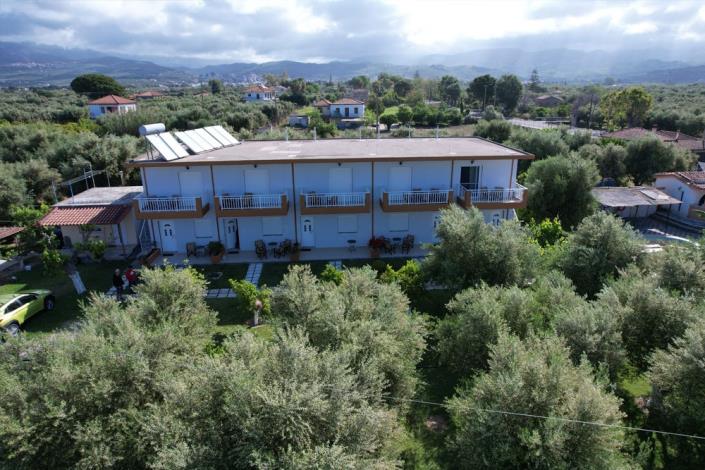 Image No.15-10 Bed Hotel for sale