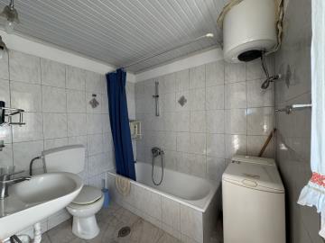 6cecbb65a9124d558d1ff5473efe7d54