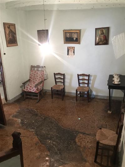 Image No.10-3 Bed Property for sale