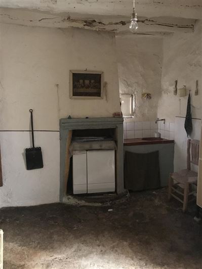 Image No.14-3 Bed Property for sale