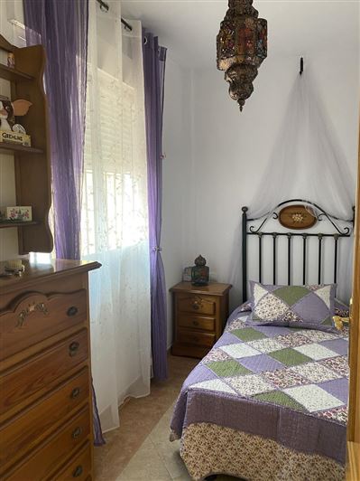 Image No.37-6 Bed Property for sale