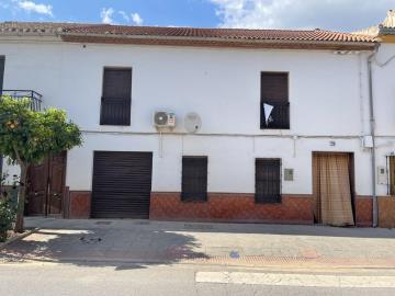 1 - Granada, Property