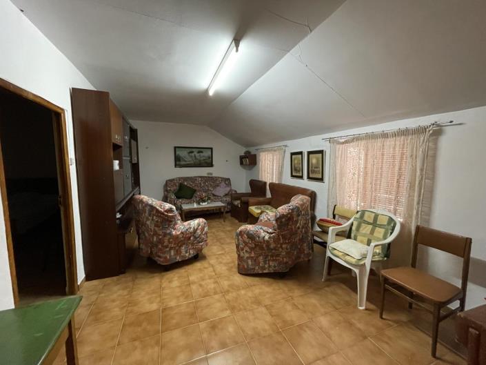 Image No.29-4 Bed Property for sale