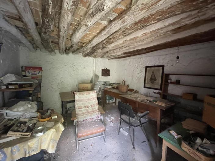 Image No.35-4 Bed Property for sale