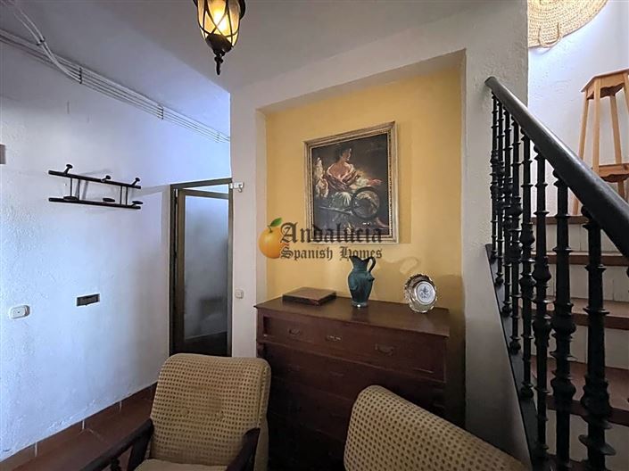 Image No.11-4 Bed Property for sale