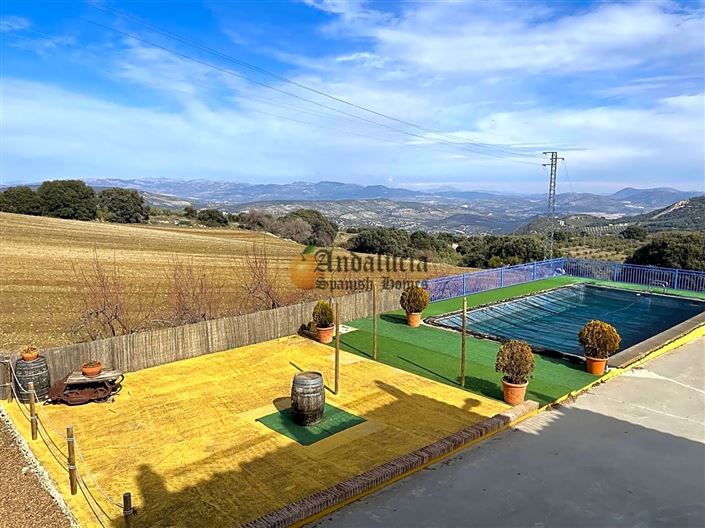 Image No.40-4 Bed Property for sale